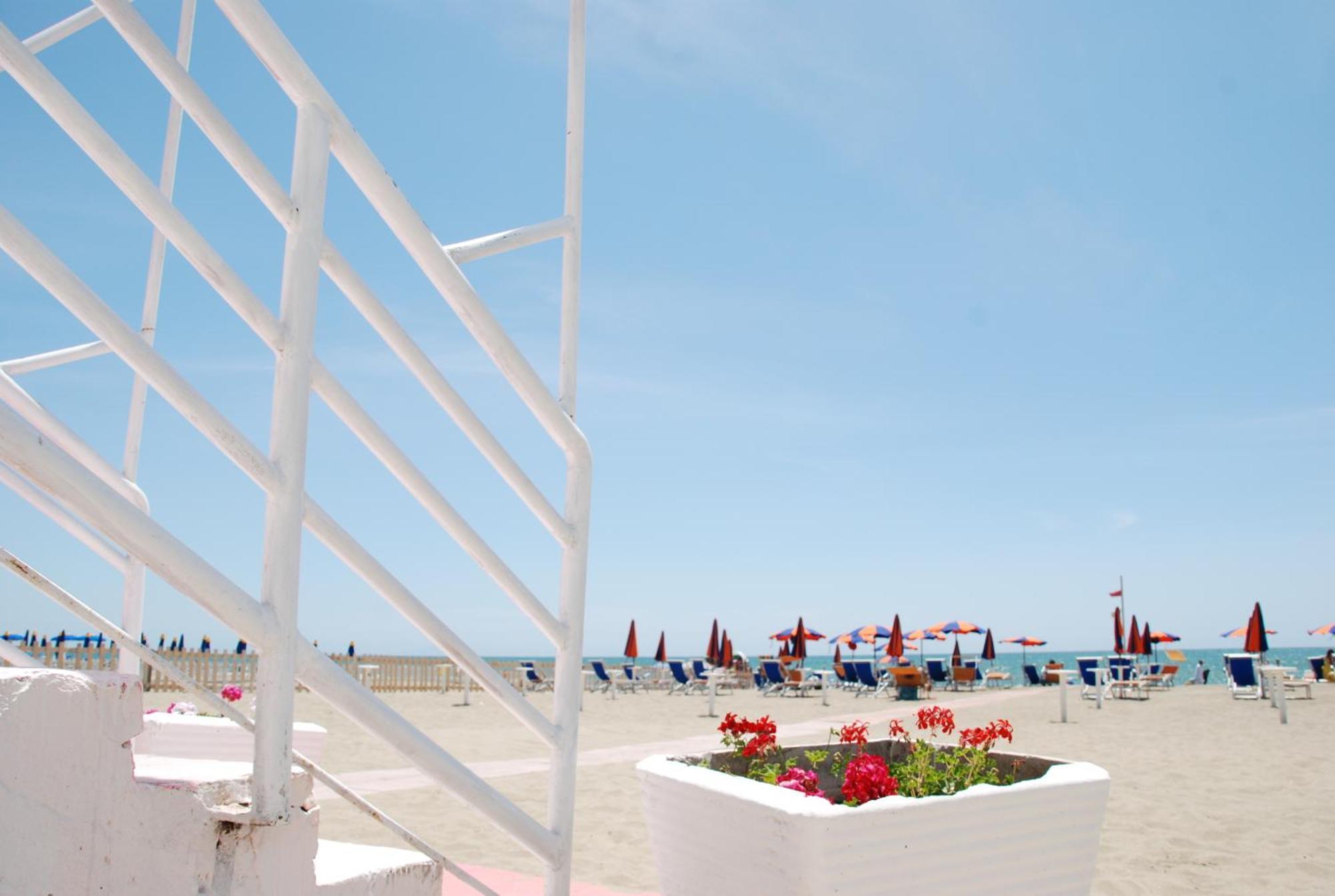 Eleonora Hotel 3*